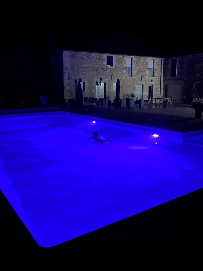 Loveyou Villalunoterie Futuroscope Piscine Spa 4Pers Oyre 外观 照片