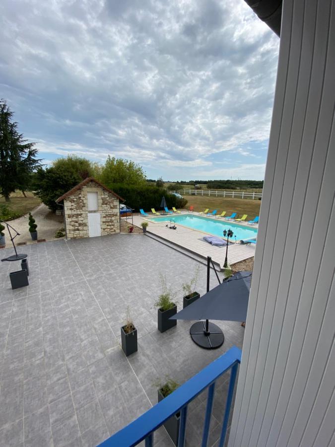Loveyou Villalunoterie Futuroscope Piscine Spa 4Pers Oyre 外观 照片