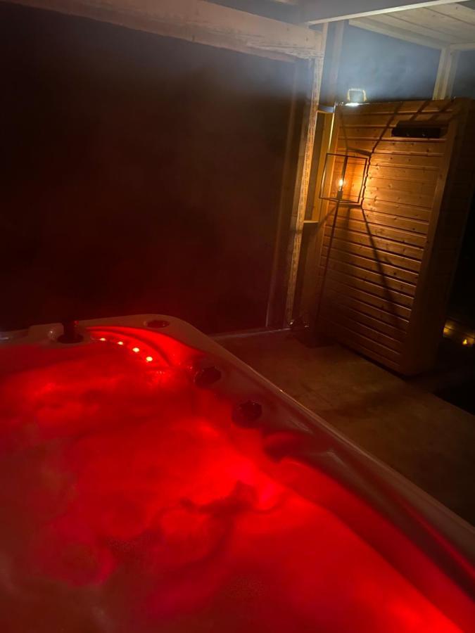 Loveyou Villalunoterie Futuroscope Piscine Spa 4Pers Oyre 外观 照片